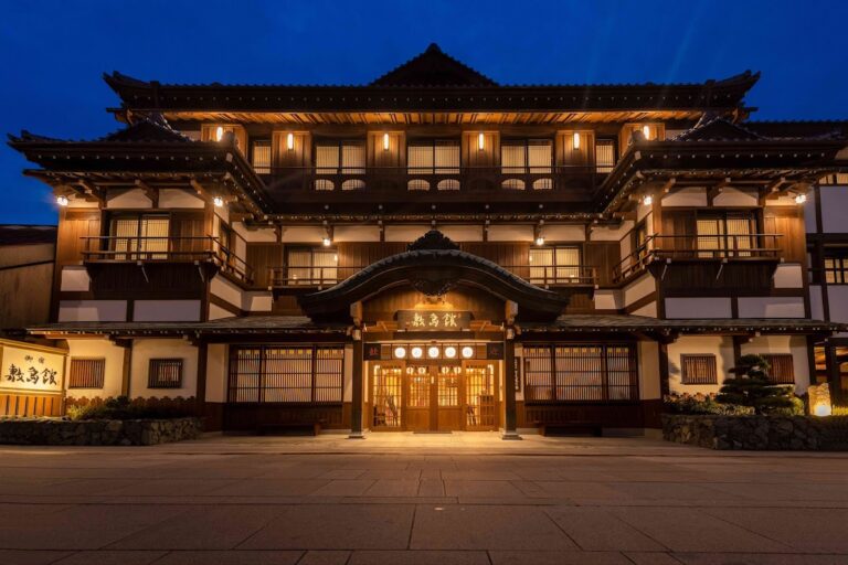 御宿 敷島館