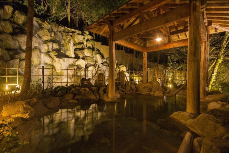 源泉野天風呂 那珂川清滝